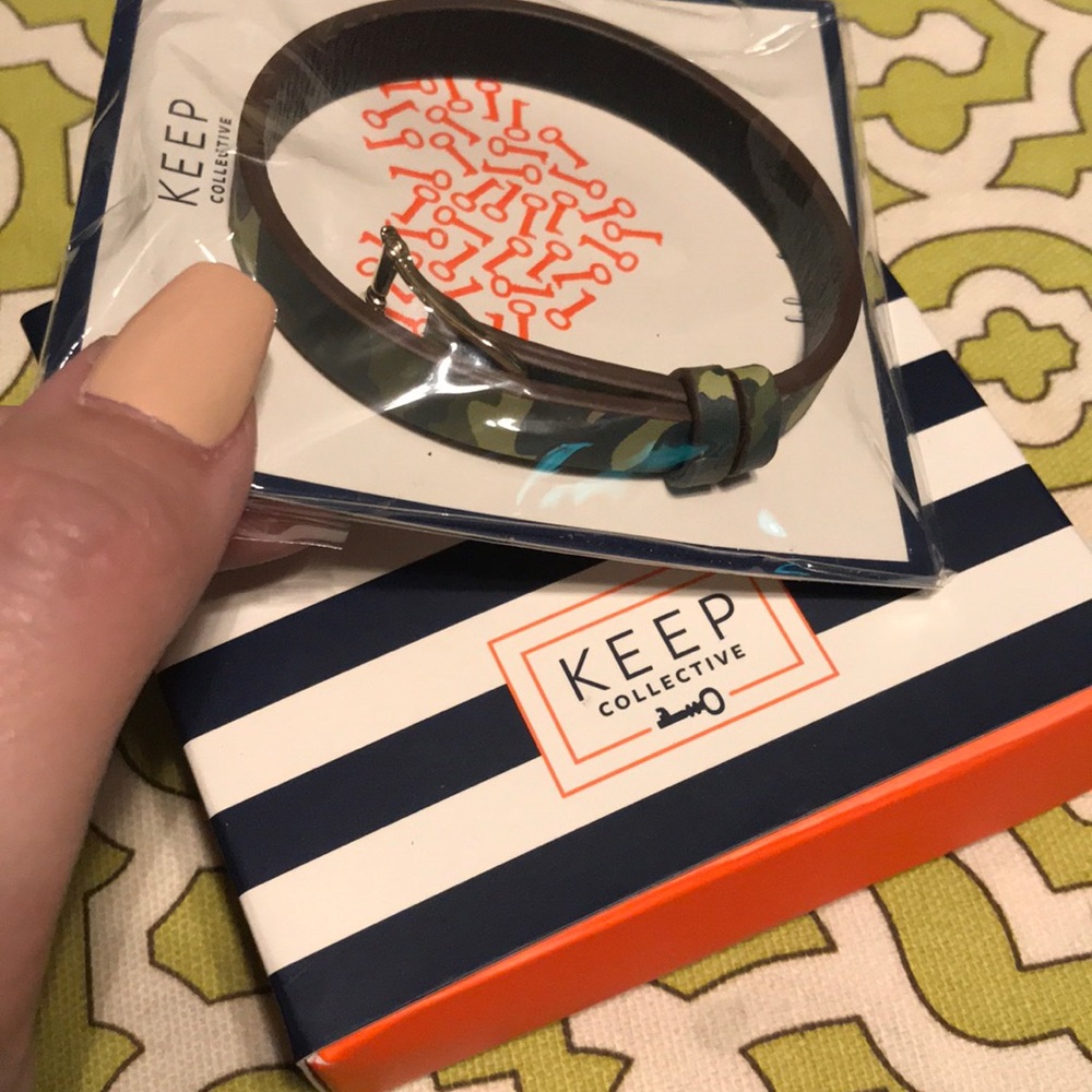 NIB camo KEEP bracelet
